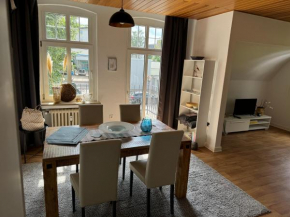 Zentral gelegene 3 Zimmerwohnung mit zwei Schlafzimmern ideal für Monteure